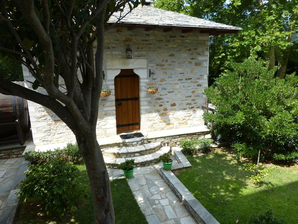 Ta Xelidonakia Bed & Breakfast Pinakatai Exterior photo