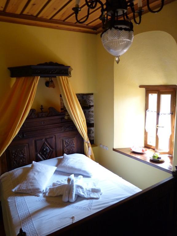 Ta Xelidonakia Bed & Breakfast Pinakatai Exterior photo